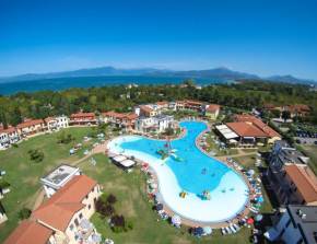 Гостиница Gasparina Village  Кастельнуово Дель Гарда